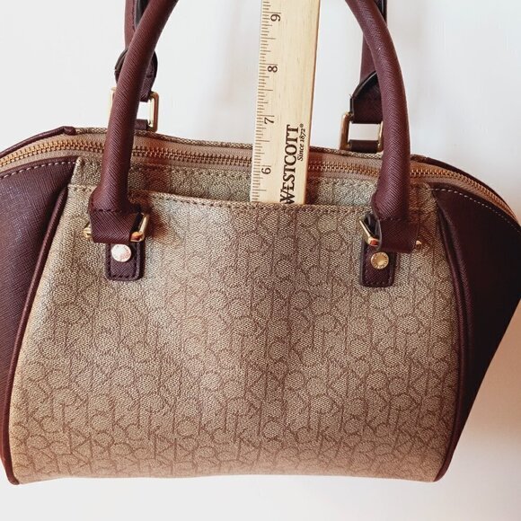 CALVIN Klein  Dome Satchel  Wide Zip Top Opening  Roomy interior - Picture 5 of 14